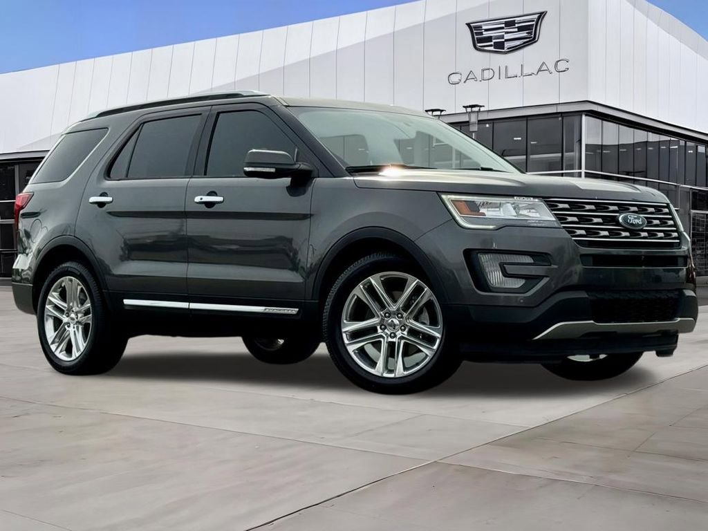 Used 2017 Ford Explorer Limited FWD image 2