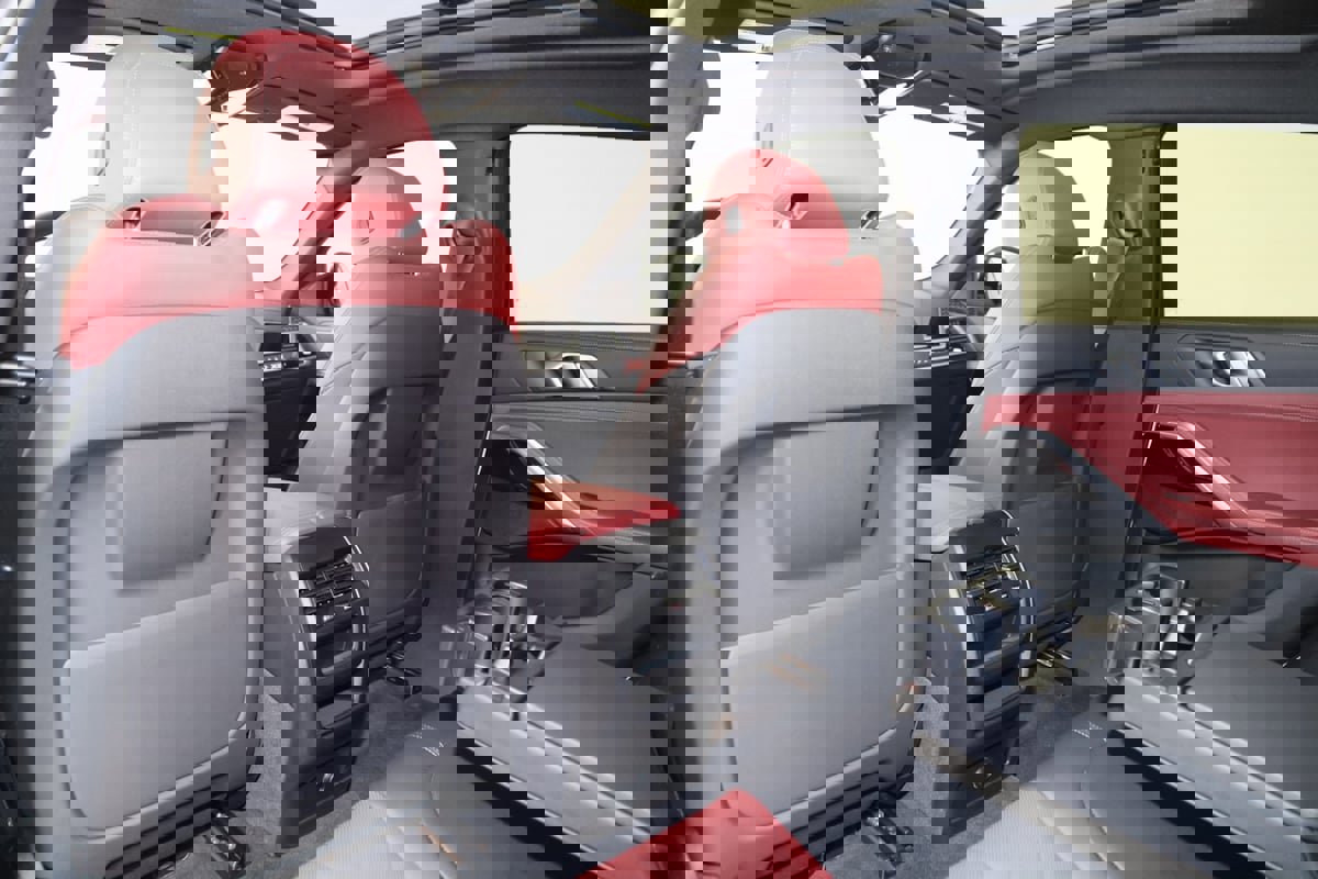 Used 2024 BMW X6 xDrive40i image 76