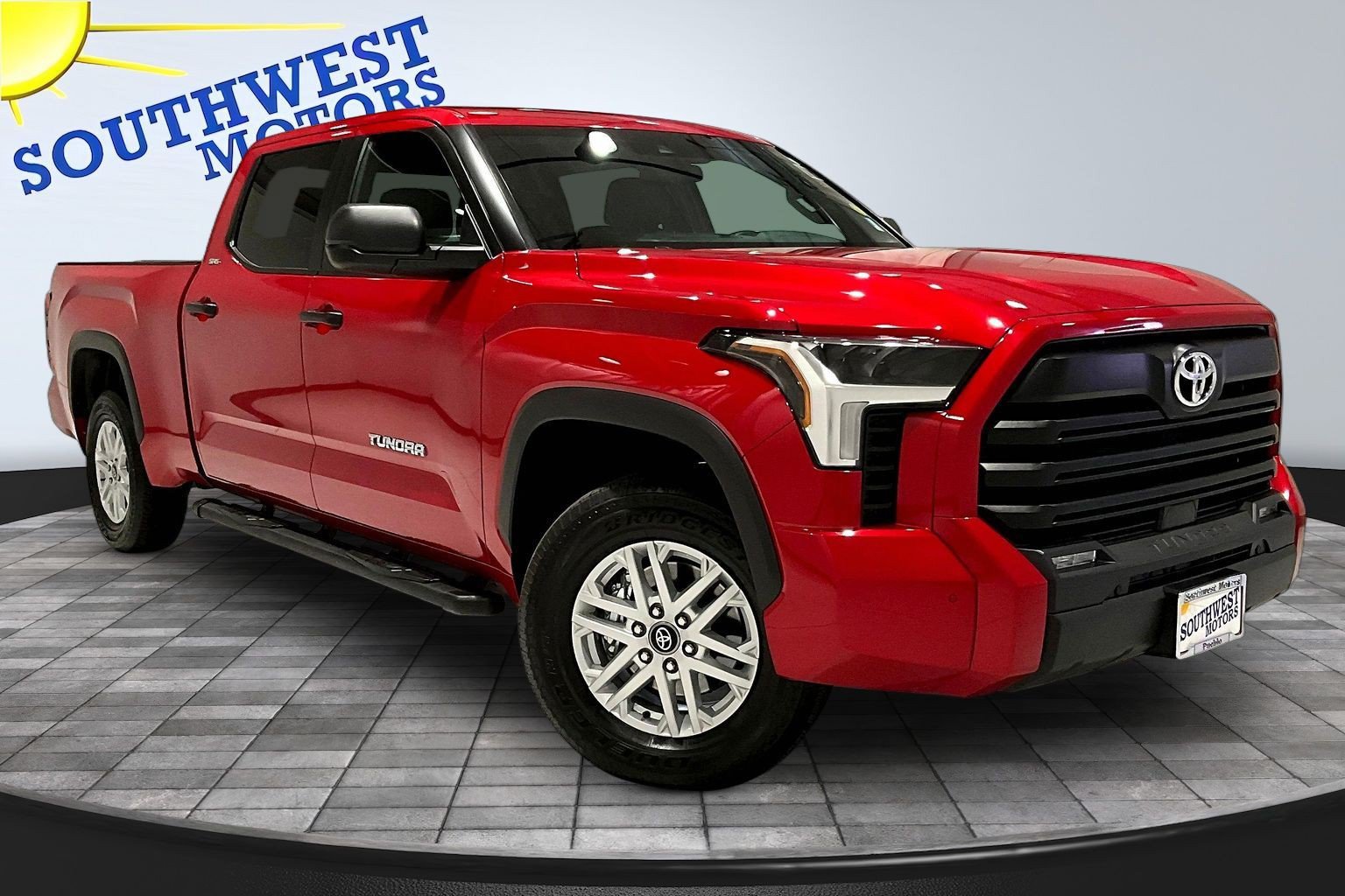 Used 2025 Toyota Tundra SR5 AWD/4WD image 3