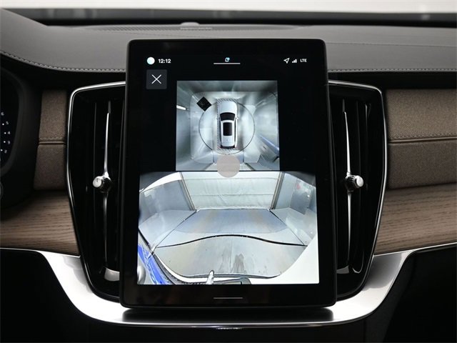 New 2026 Volvo XC90 B6 Plus w/ Protection Package Premier image 22
