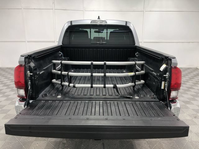 Used 2022 Toyota Tacoma SR5 AWD/4WD image 23