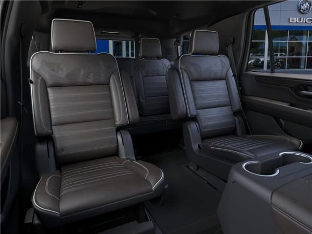 New 2026 GMC Yukon Denali Ultimate w/ LPO, Floor Liner Package AWD/4WD image 17