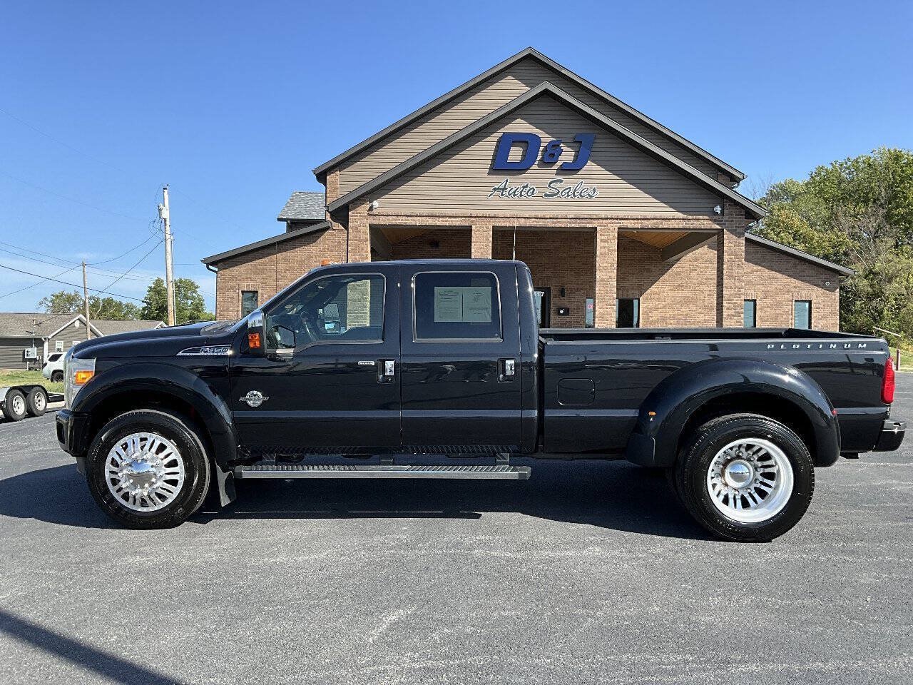 Used 2014 Ford F450 Platinum AWD/4WD image 2