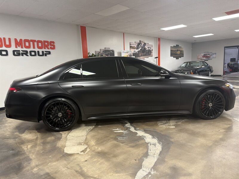 Used 2022 Mercedes-Benz S 580 4MATIC Sedan w/ AMG Line Package image 17