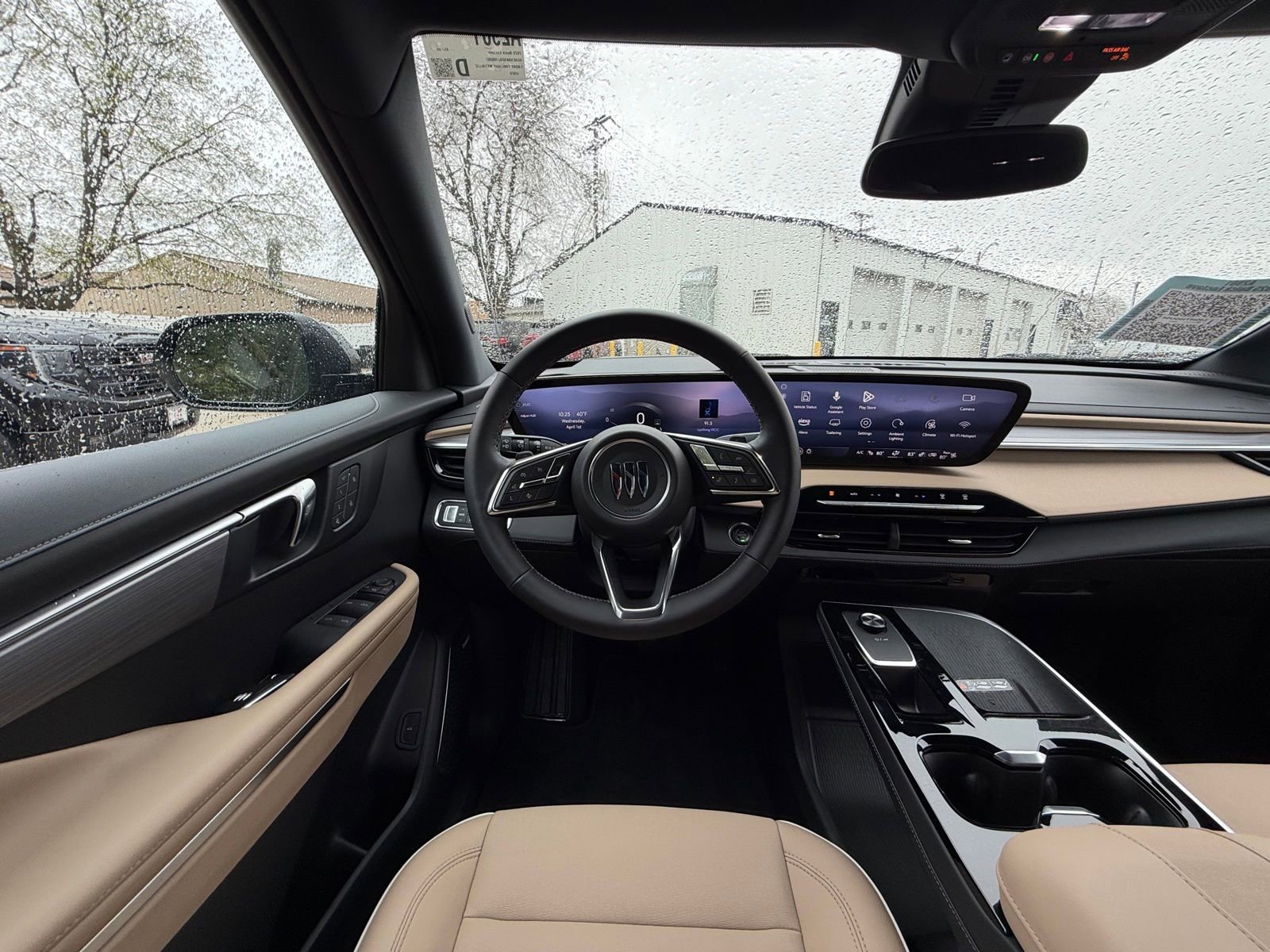 Used 2025 Buick Enclave Preferred w/ Power Package image 2