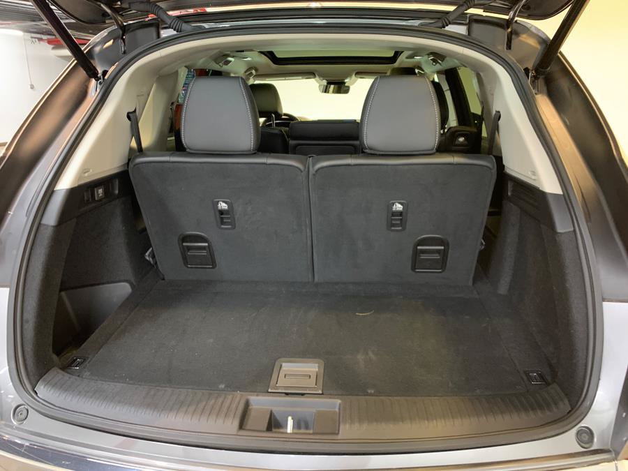 Used 2023 Acura MDX w/ Technology Package AWD/4WD image 45