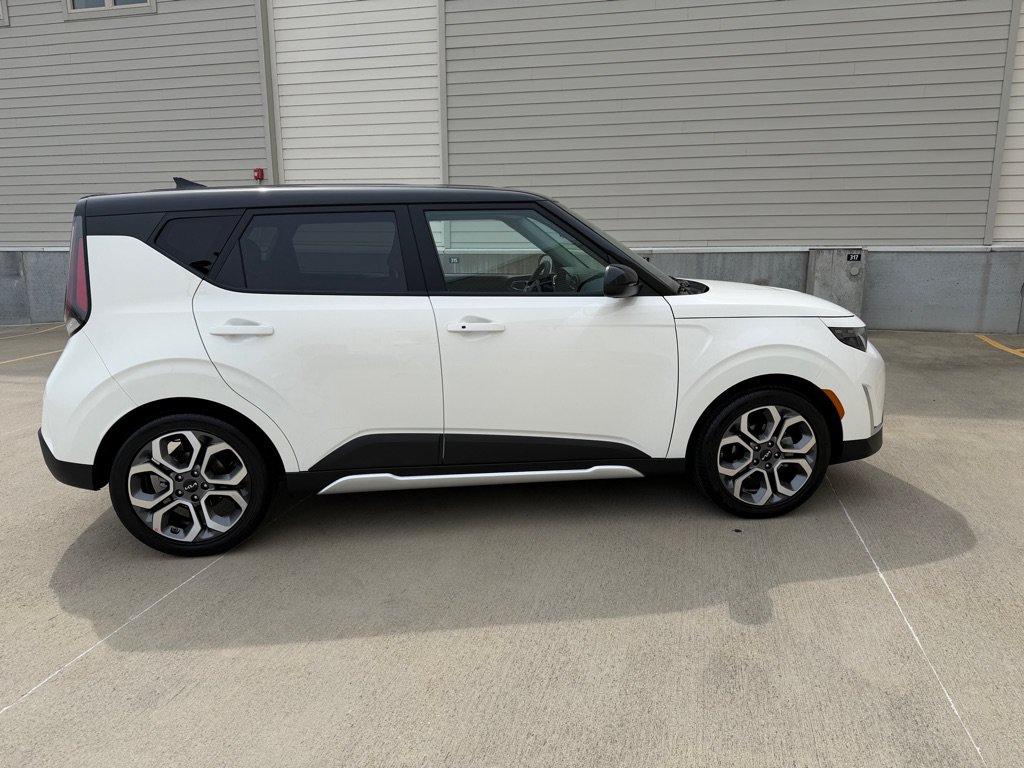 Used 2025 Kia Soul EX FWD image 8