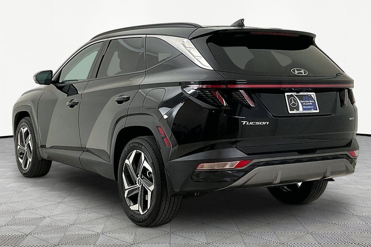 Used 2023 Hyundai Tucson Limited AWD/4WD image 4