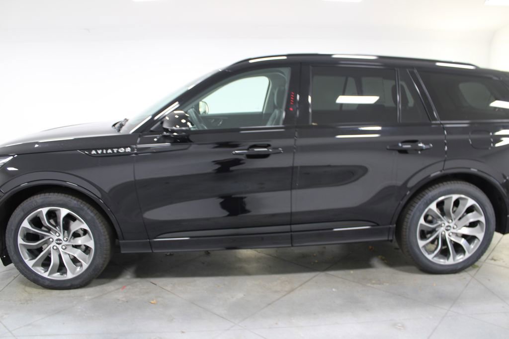 New 2026 Lincoln Aviator 2WD image 5