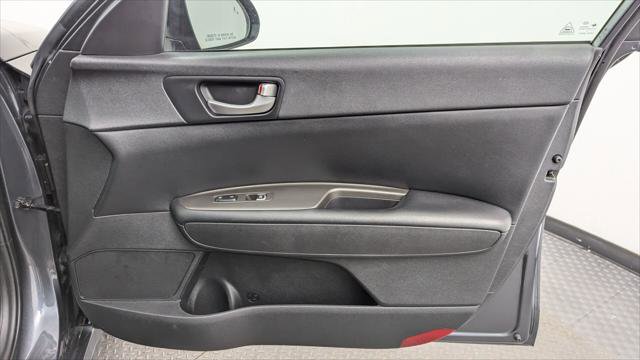 Used 2020 Kia Optima S image 21