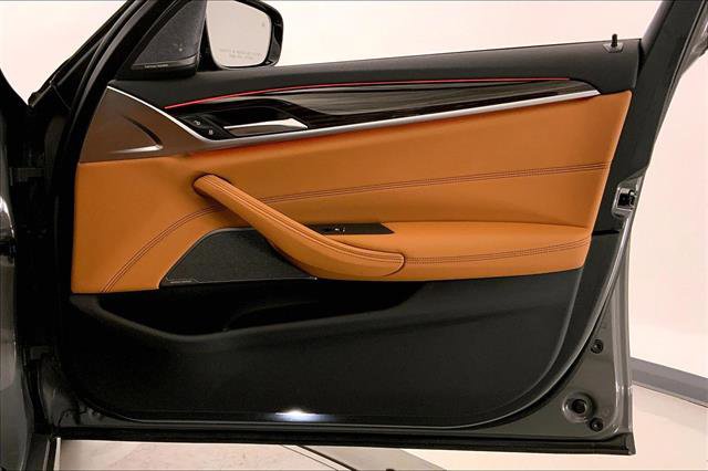 Certified 2022 BMW 540i xDrive w/ M Sport Package image 25