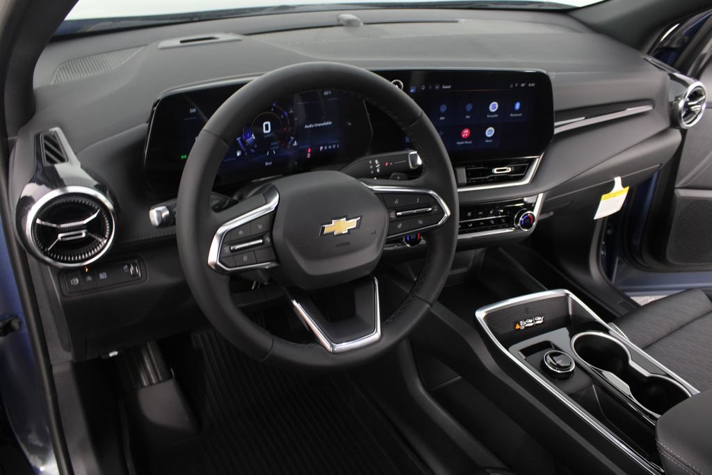 New 2027 Chevrolet Equinox LT w/ Convenience Package II FWD image 8