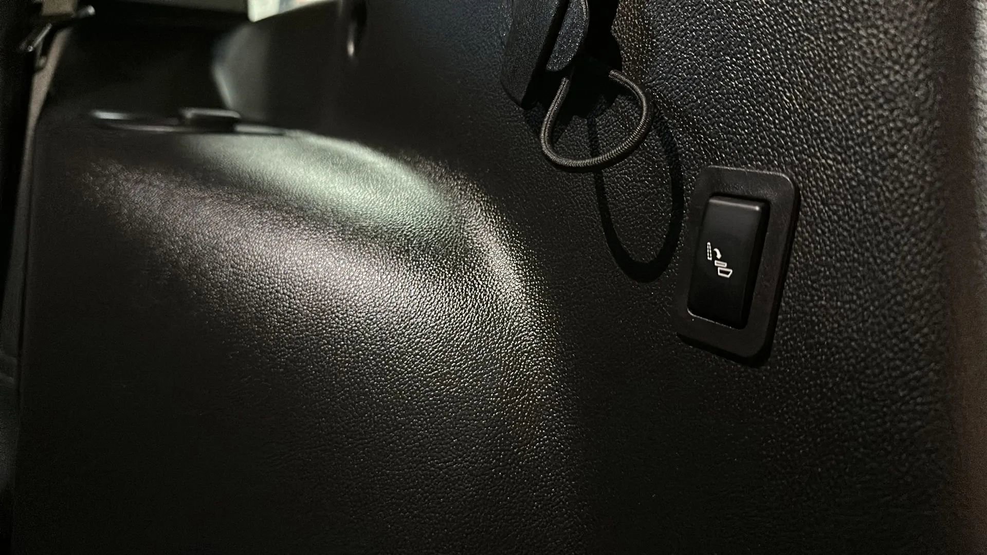 Used 2019 Chevrolet Tahoe Premier image 13