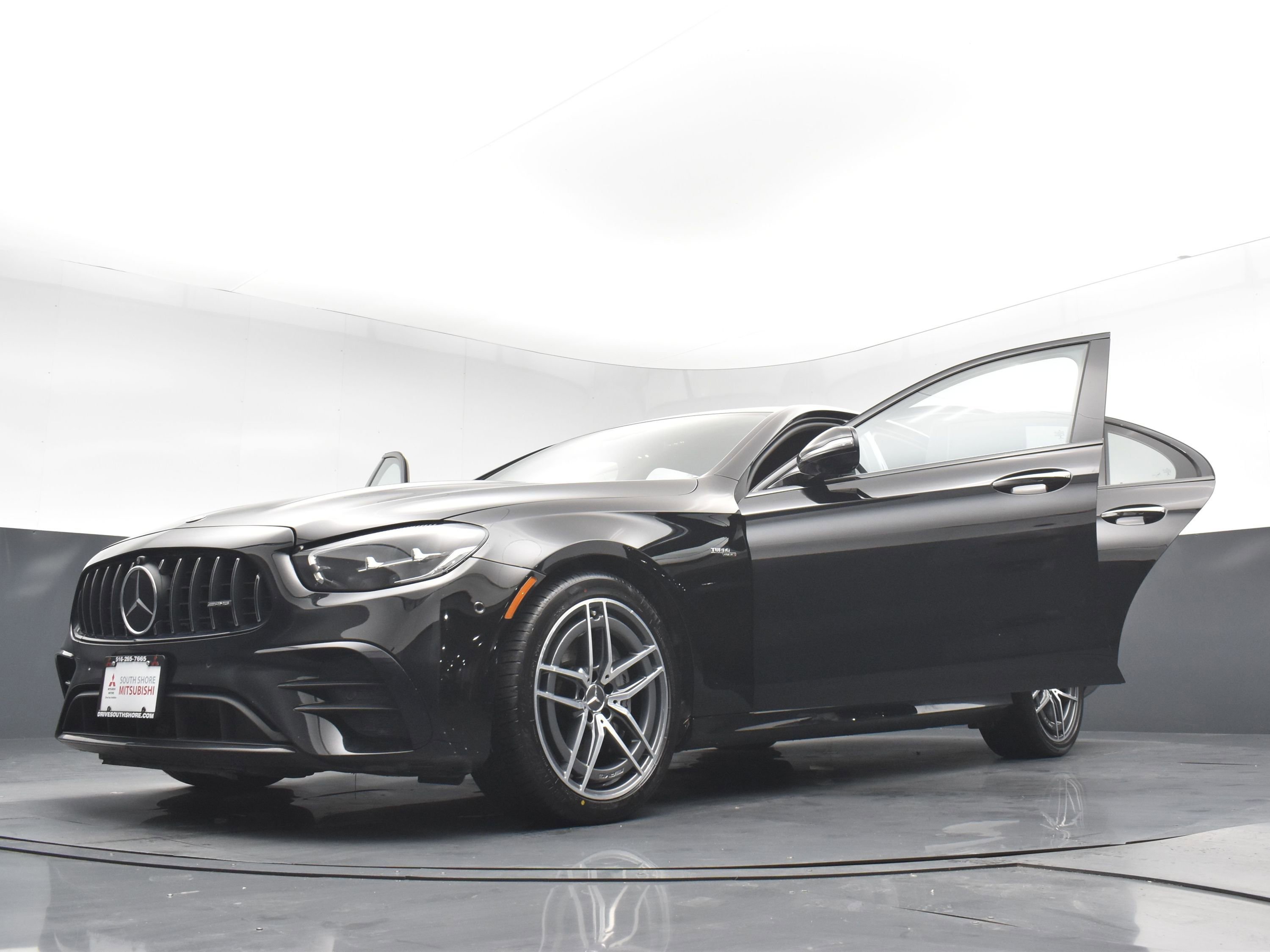 Used 2022 Mercedes-Benz E 53 AMG 4MATIC Sedan image 34