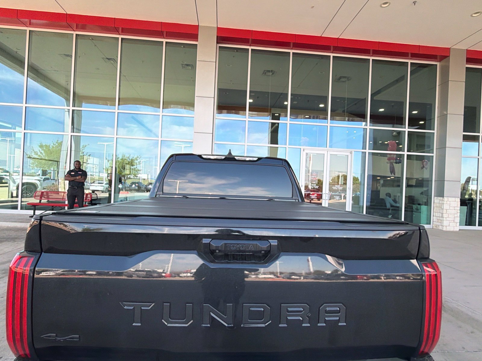 Used 2024 Toyota Tundra Limited w/ Power Package AWD/4WD image 21