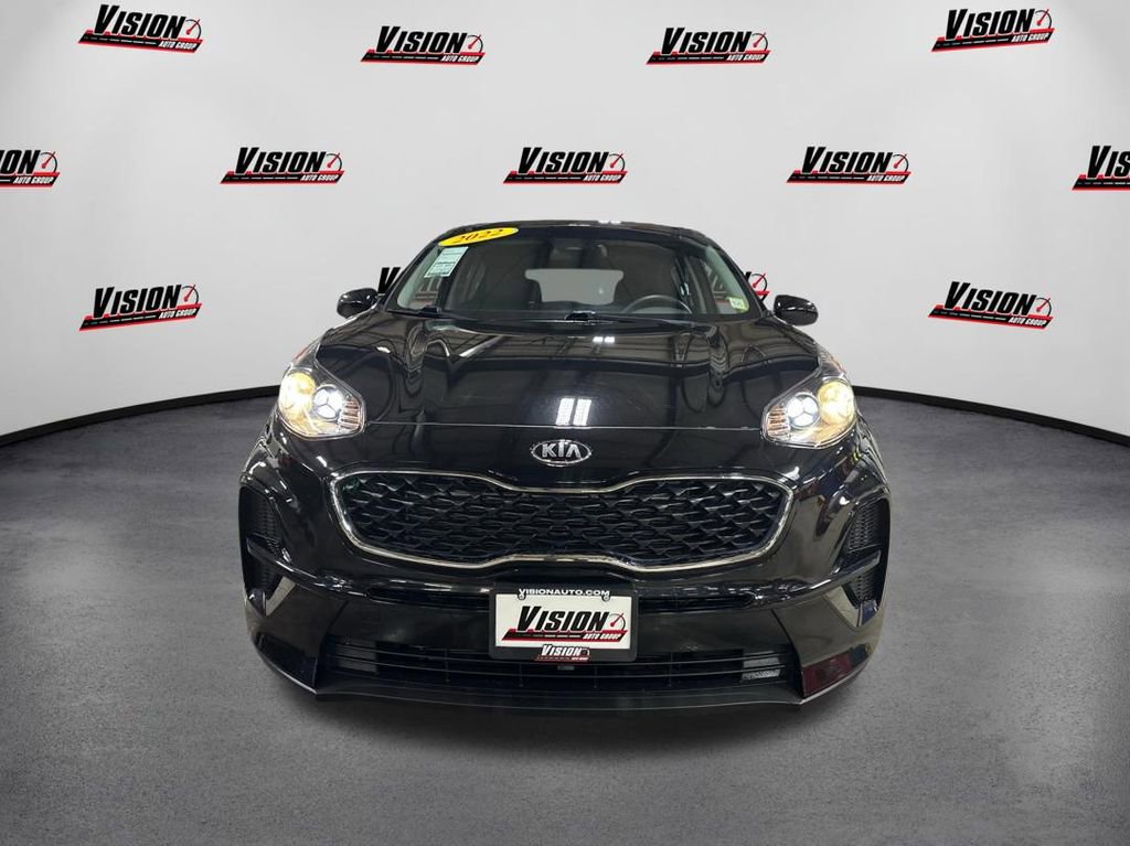 Used 2022 Kia Sportage LX image 2