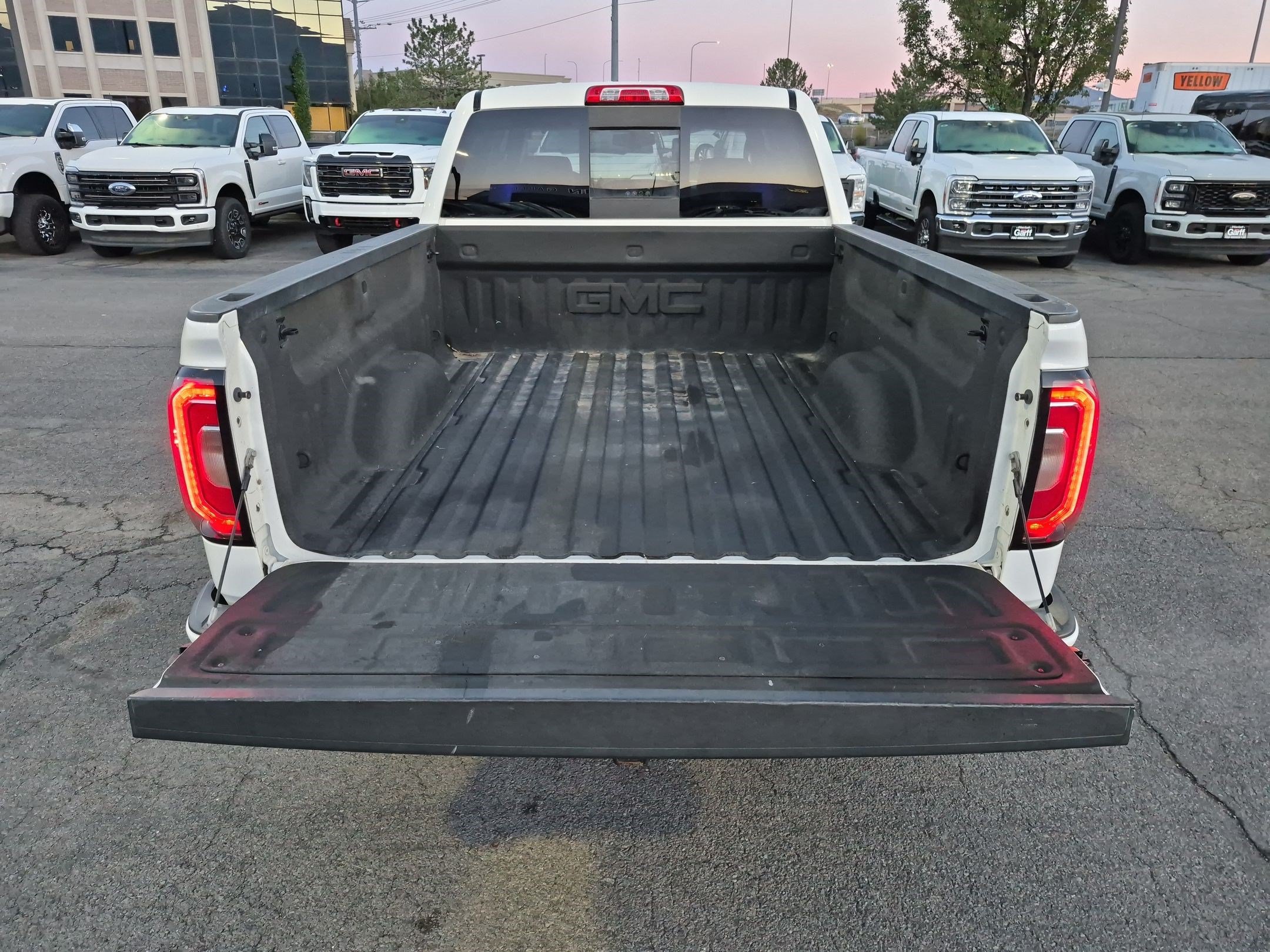 Used 2016 GMC Sierra 1500 SLT w/ All-Terrain Package AWD/4WD image 30