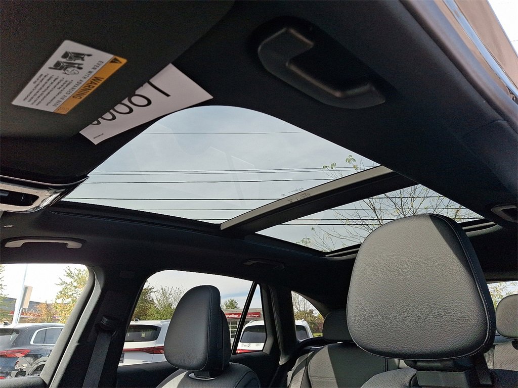 New 2026 Mercedes-Benz GLC 300 4MATIC image 14