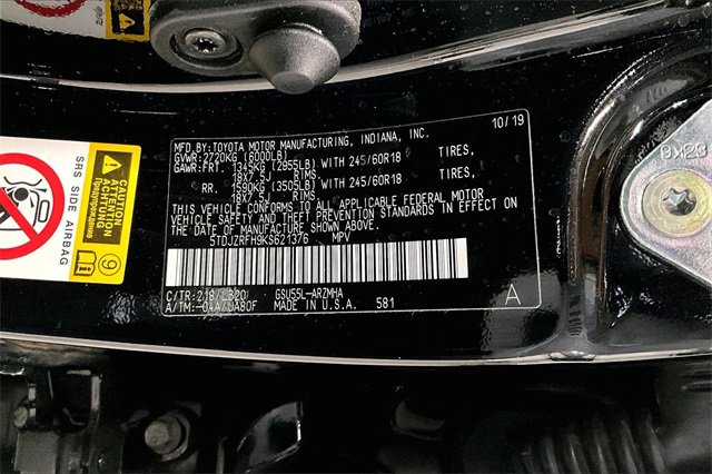 Used 2019 Toyota Highlander XLE image 18