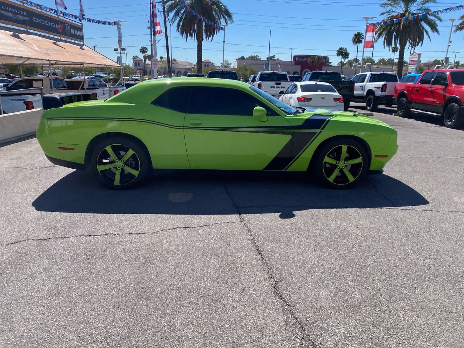 Used 2015 Dodge Challenger R/T w/ Quick Order Package 28B R/T RWD image 5