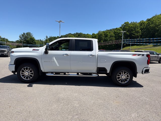 Used 2026 Chevrolet Silverado 2500 LT w/ Z71 Chrome Sport Edition AWD/4WD image 8