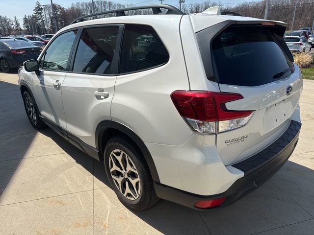 Used 2023 Subaru Forester Premium w/ Popular Package #1 AWD/4WD image 5