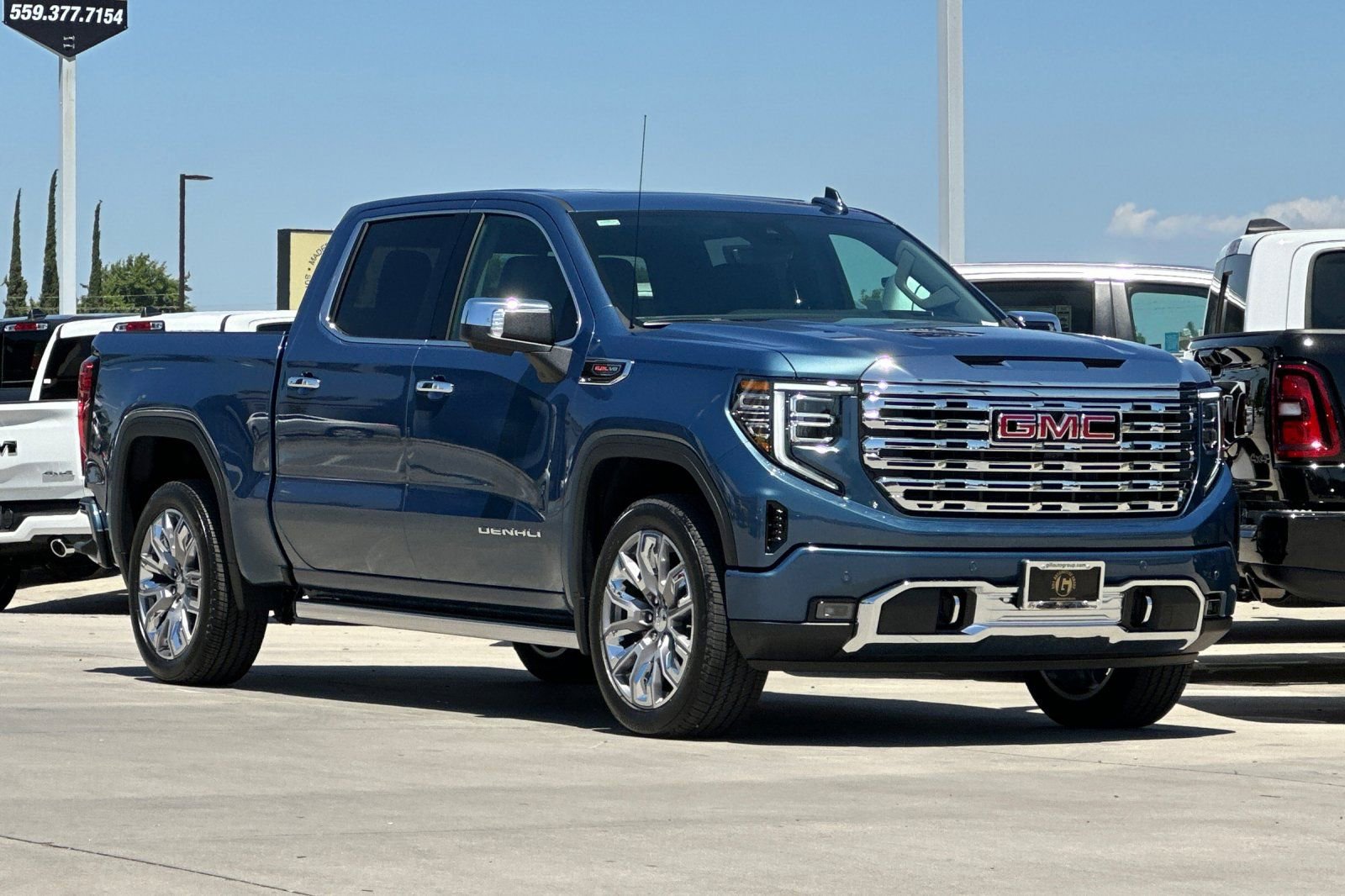 New 2026 GMC Sierra 1500 Denali w/ Denali Reserve Package AWD/4WD image 9