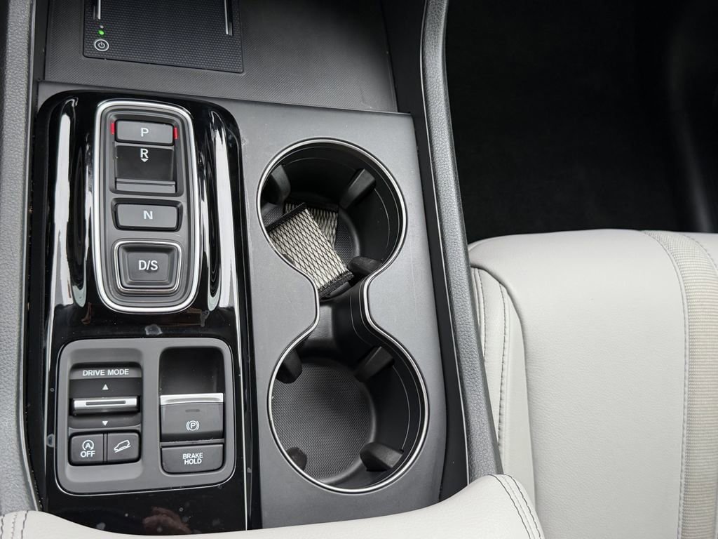 Used 2025 Honda Pilot EX-L image 26