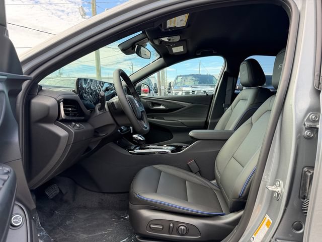 New 2026 Buick Envista Sport Touring w/ Convenience I Package FWD image 9