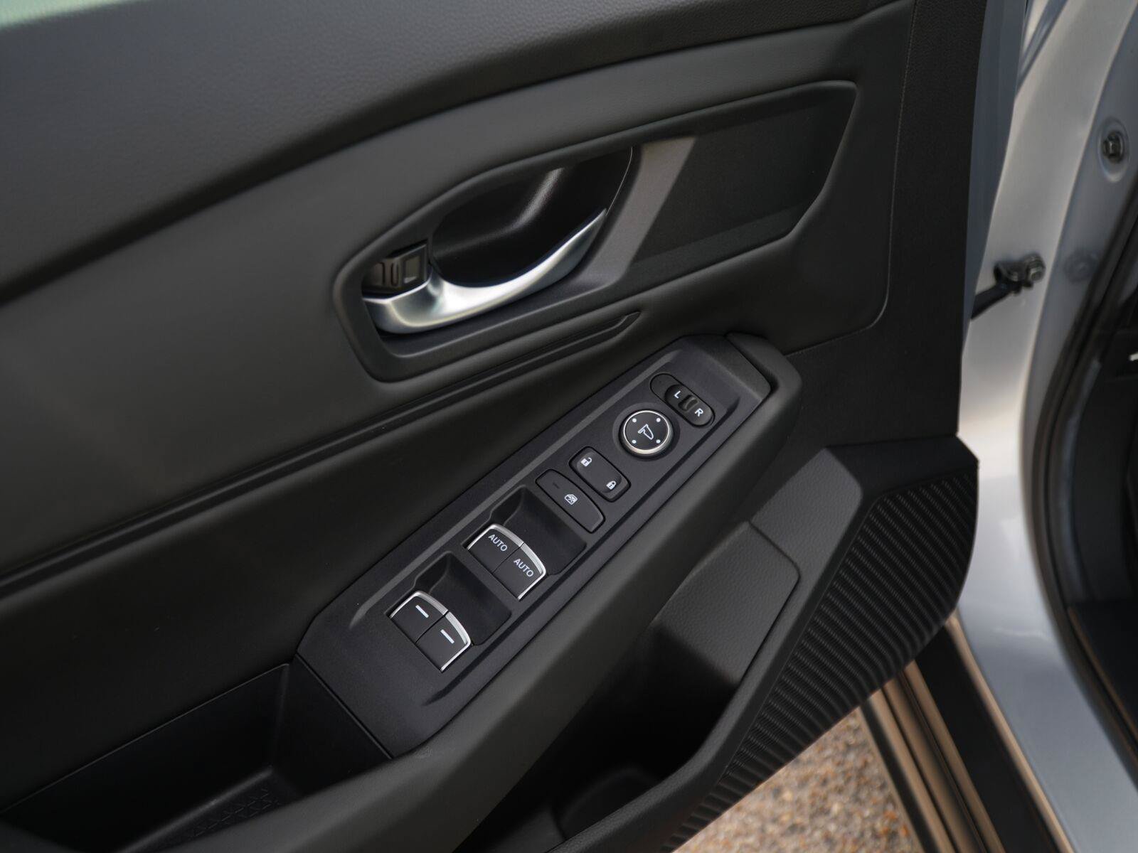 Used 2026 Honda Accord SE image 5