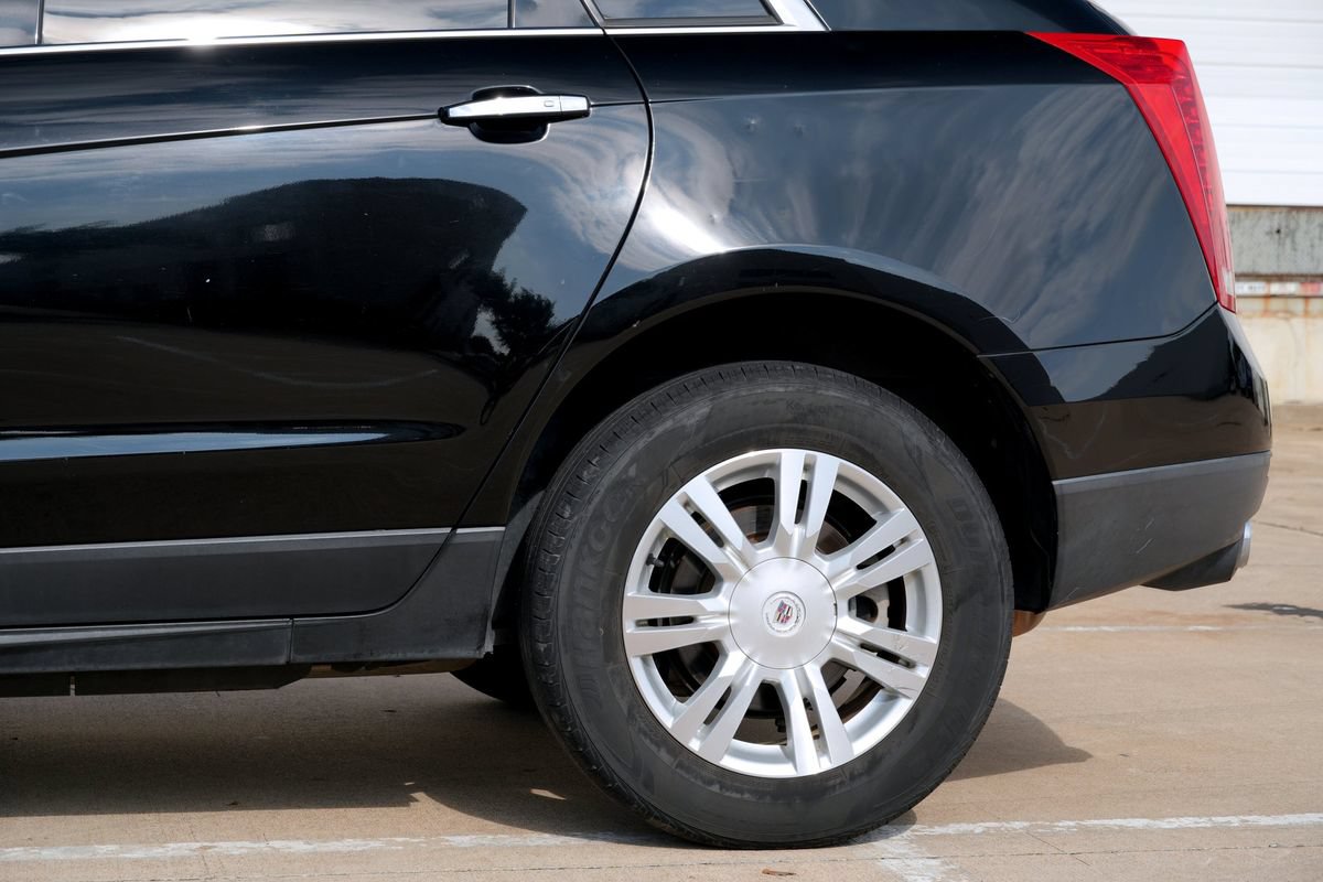 Used 2013 Cadillac SRX Luxury w/ Driver Awareness Package FWD image 25