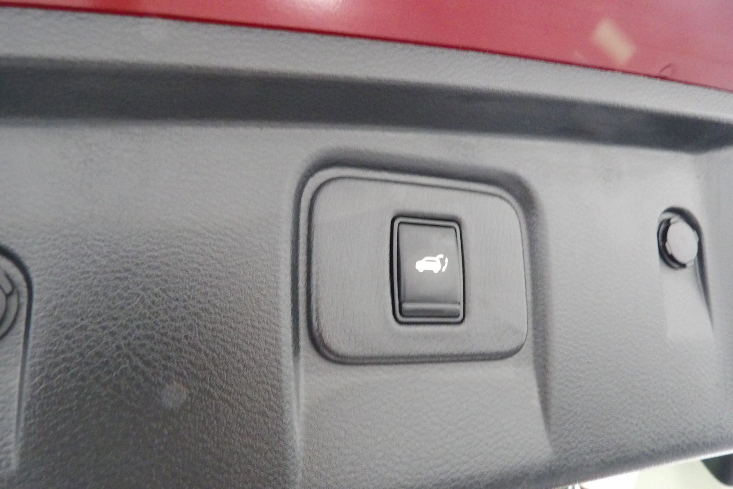 Used 2023 Nissan Murano SL w/ Cargo Package image 11