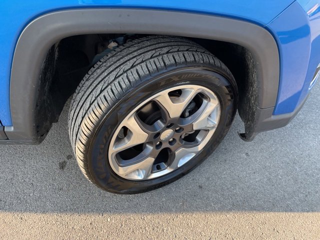 Used 2020 Jeep Compass Limited image 14