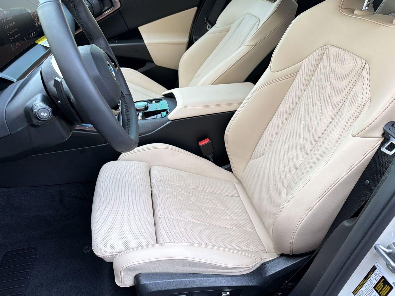 Used 2025 BMW X3 xDrive30i w/ Premium Package AWD/4WD image 5