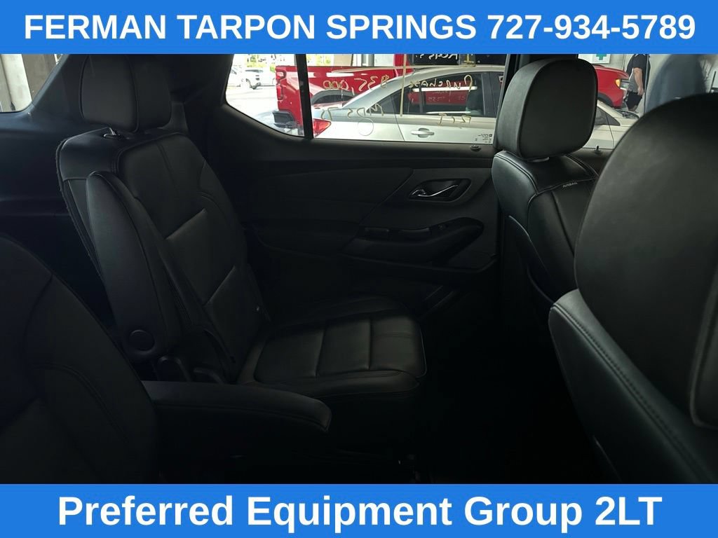 Used 2023 Chevrolet Traverse RS FWD image 7