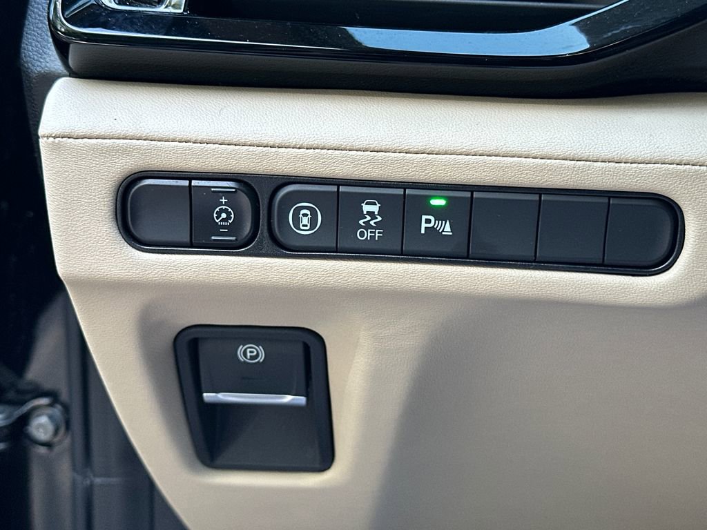 Used 2024 Acura MDX SH-AWD w/ Technology Package image 25