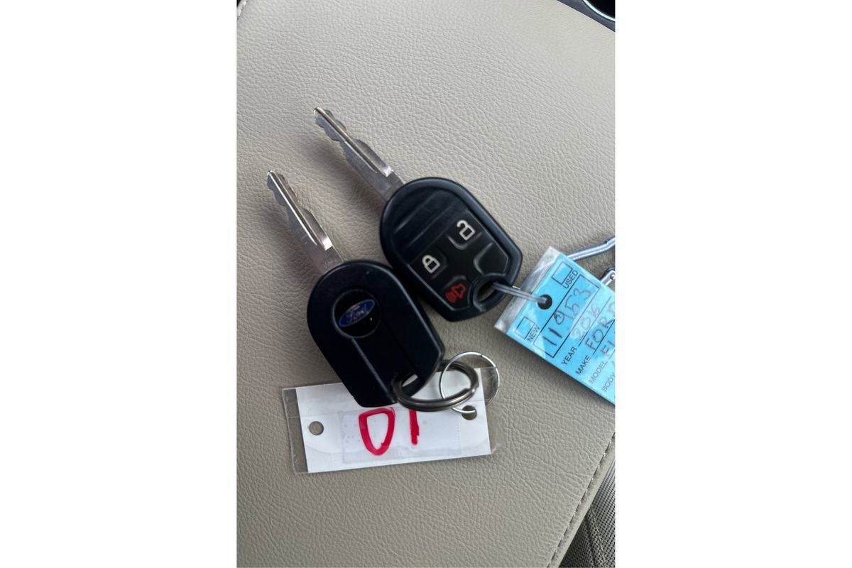 Used 2016 Ford Flex SE image 32