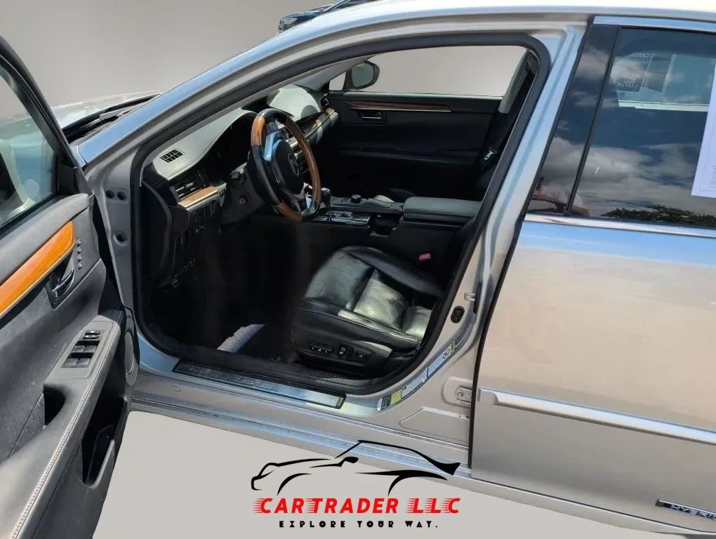 Used 2013 Lexus ES 300h w/ Luxury Pkg FWD image 13