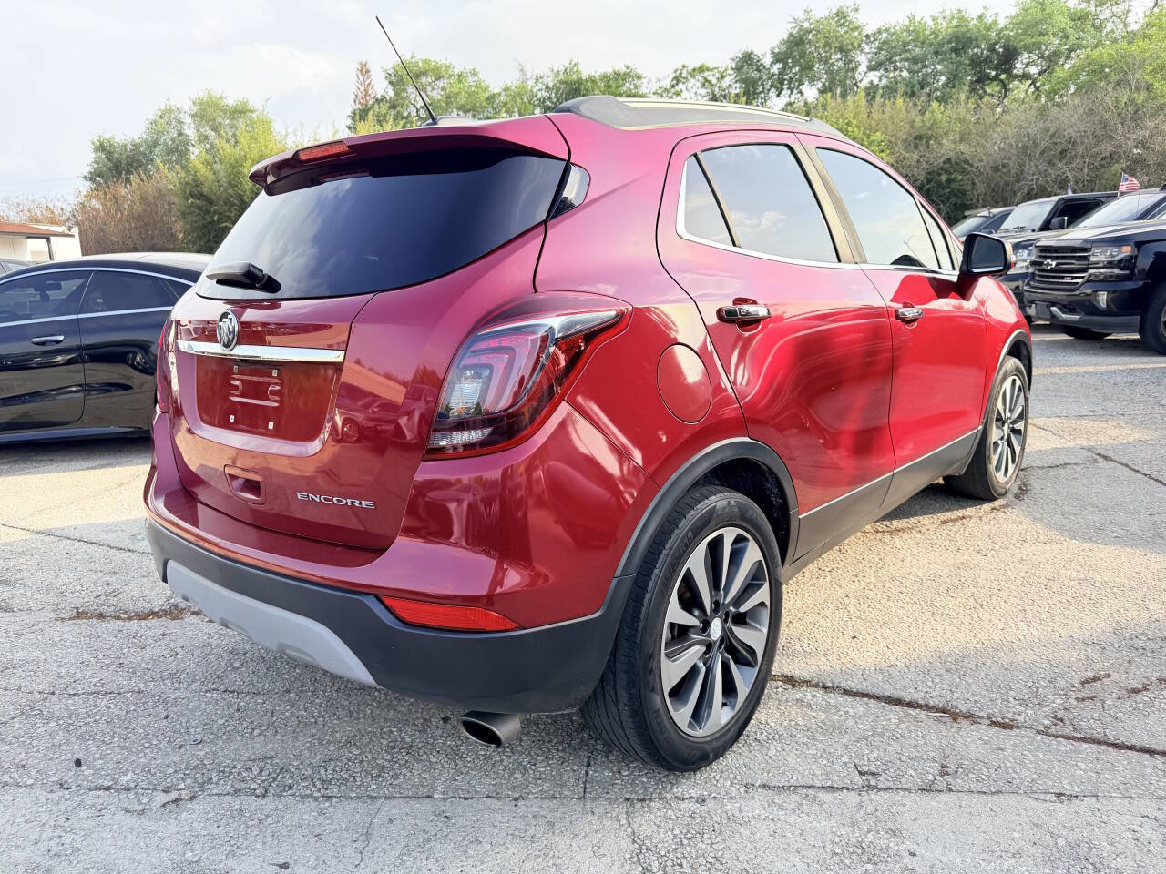 Used 2019 Buick Encore Essence image 6