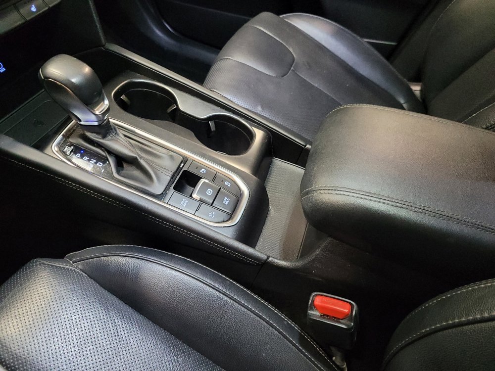 Used 2020 Hyundai Santa Fe SEL w/ Convenience + Premium Package image 26