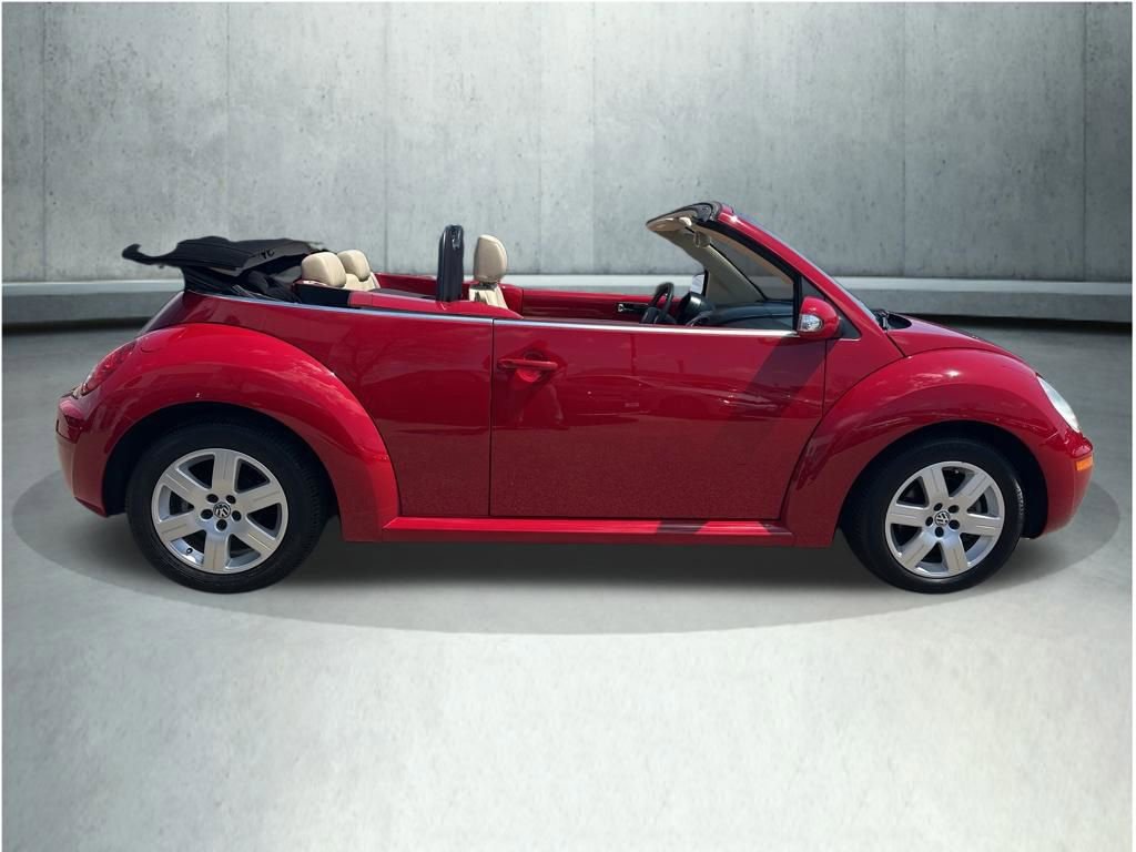 Used 2007 Volkswagen Beetle Convertible w/ Package 1 FWD image 9