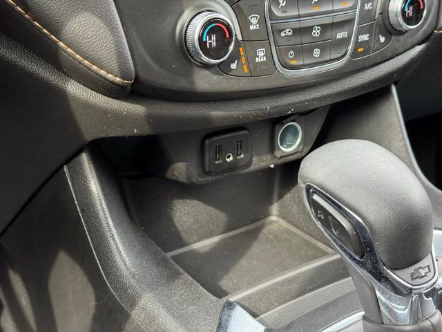 Certified 2021 Chevrolet Traverse LT image 17