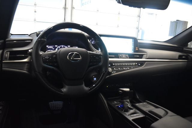 Used 2021 Lexus ES 250 w/ Premium Package AWD/4WD image 23