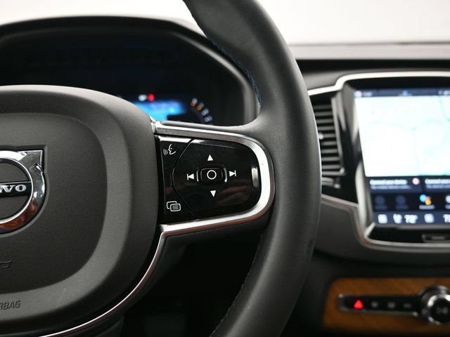 Used 2023 Volvo XC90 B6 Plus AWD/4WD image 24