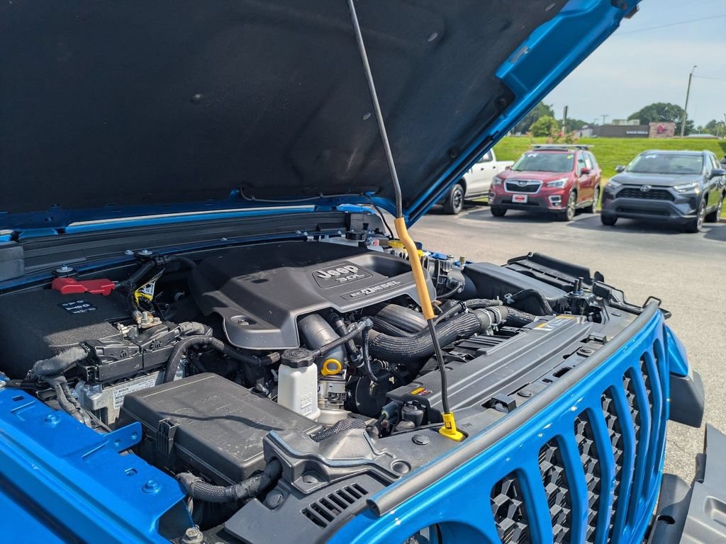 Used 2023 Jeep Gladiator Sport AWD/4WD image 34