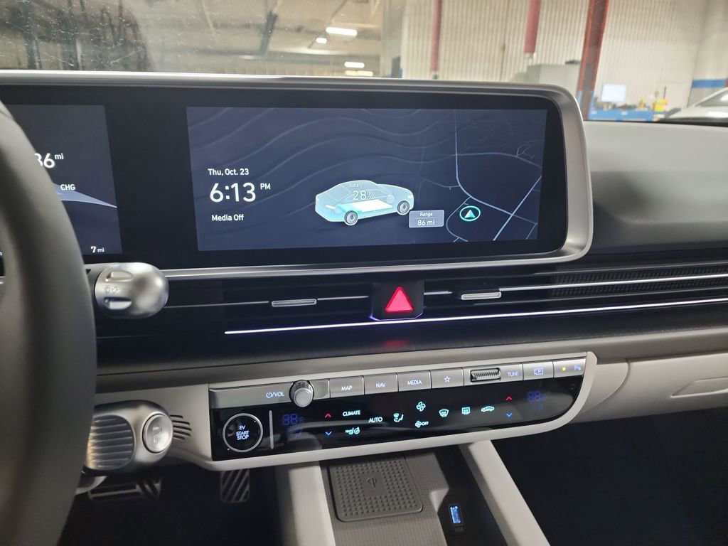 New 2025 Hyundai Ioniq 6 Limited image 22