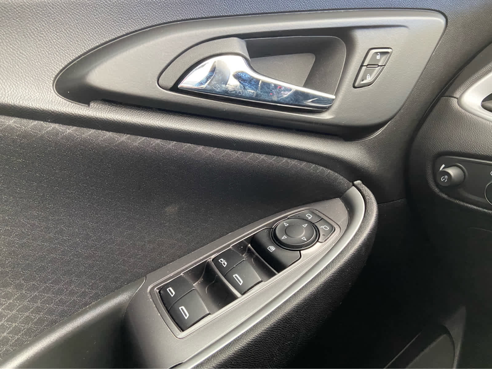 Used 2023 Chevrolet Malibu LT image 28