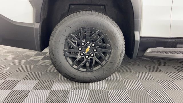 New 2024 Chevrolet Silverado EV W/T image 13