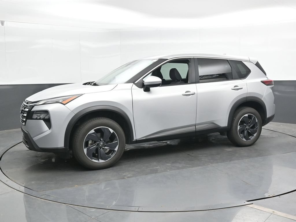 Used 2025 Nissan Rogue SV AWD/4WD image 9