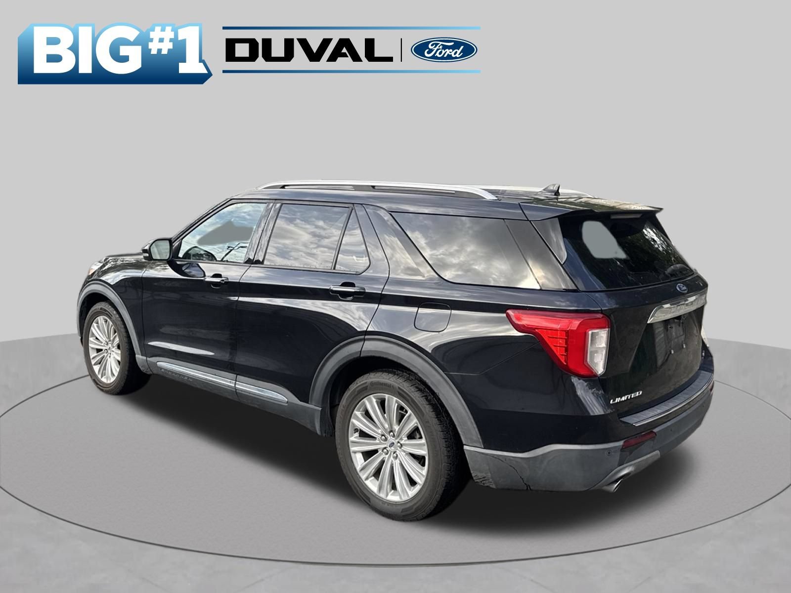 Used 2020 Ford Explorer Limited RWD image 2